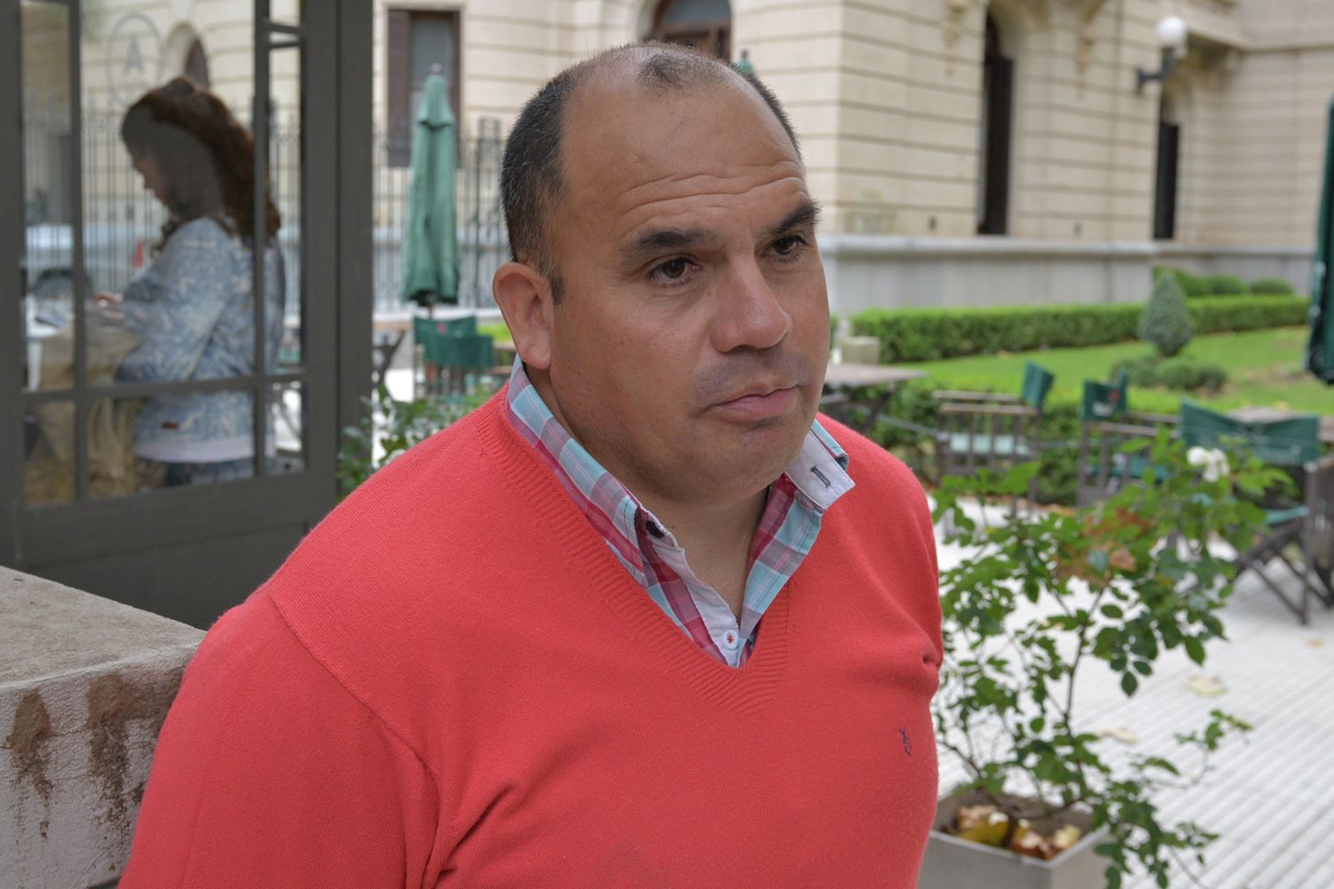 emiliano rios vecino la elena