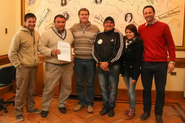 La Municipalidad entregó un aporte al Club Unión del Suburbio