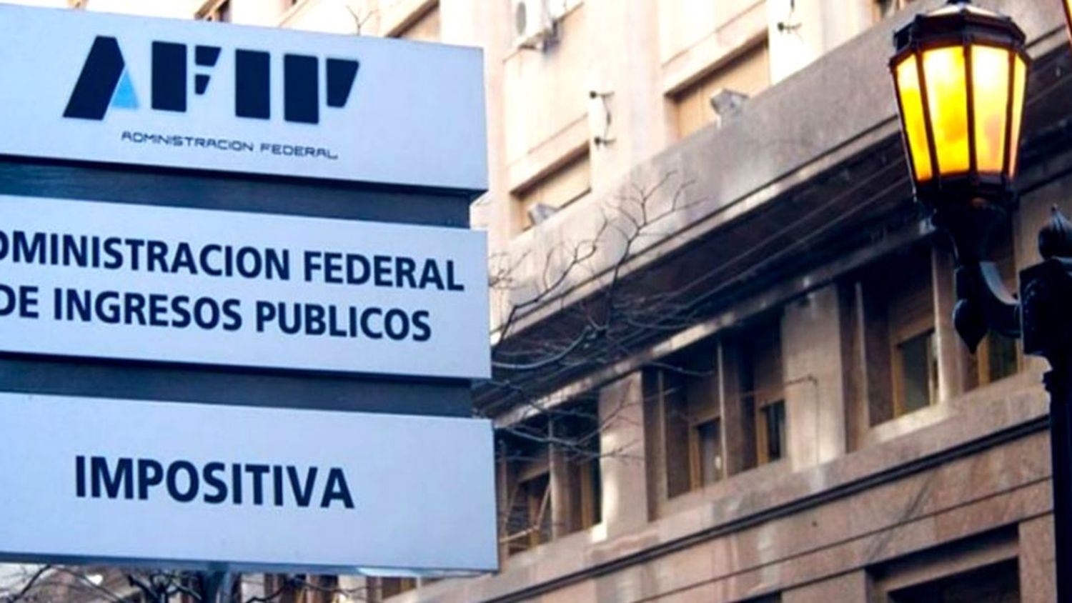 AFIP reglamentó la suspensión hasta fin de año de baja a monotributistas