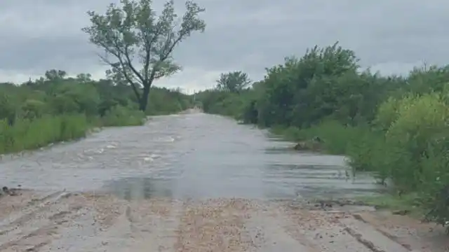 En medio del temporal rescataron un cuerpo con una pala de tractor