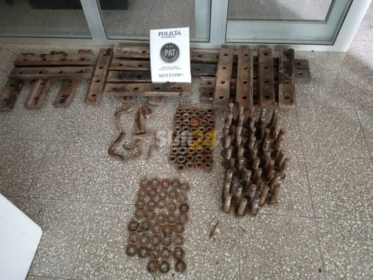 La PAT secuestró material sustraído en las vías del ferrocarril