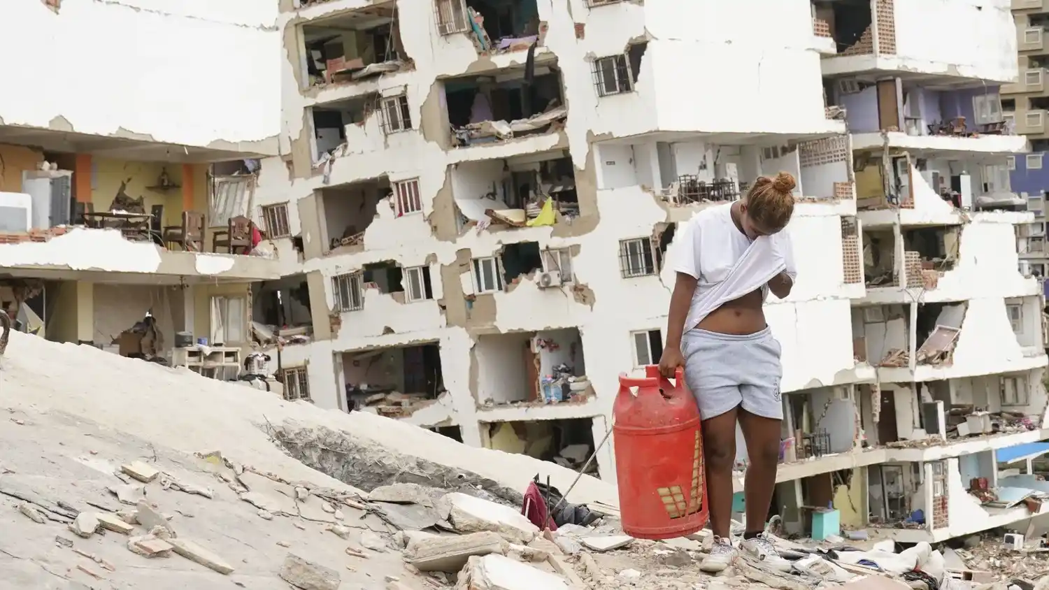 Los vecinos no pierden las esperanzas a pesar del paso de los días