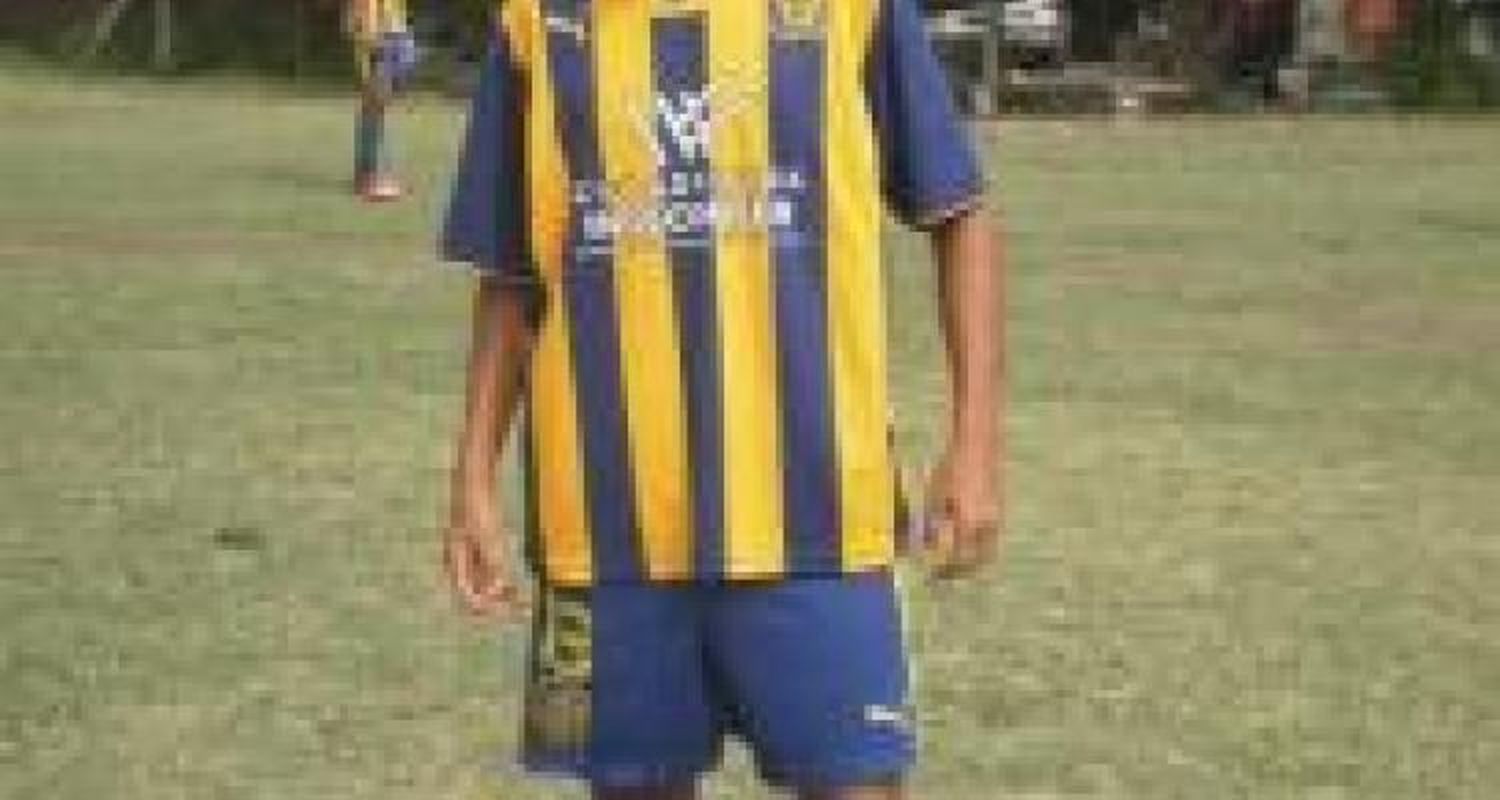 Con un pie en el fútbol grande