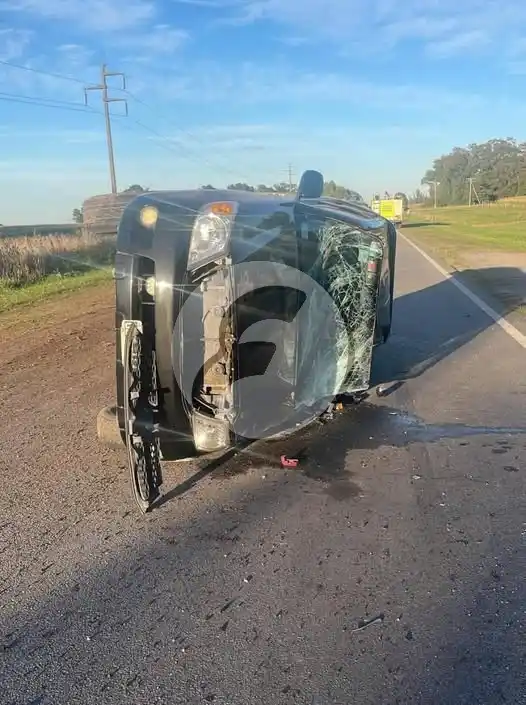 La camioneta de otro vecino de Necochea con motivo del primero de los accidentes