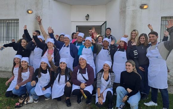 Con la presencia de 30 emprendedores, Camuzzi lanzó una nueva edición de “Cocinas para crecer”