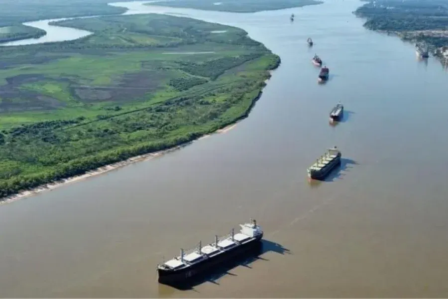 Presentaron el Plan Paraná para controlar la Hidrovía