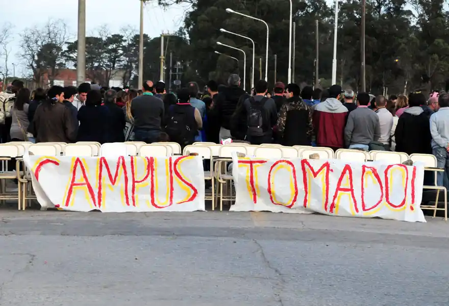 Los integrantes de la toma pacífica del Campus ratificaron su posicionamiento 