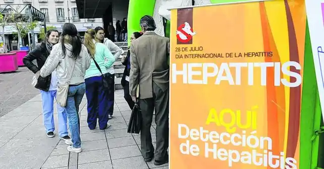 Messi donó tratamientos para la hepatitis C