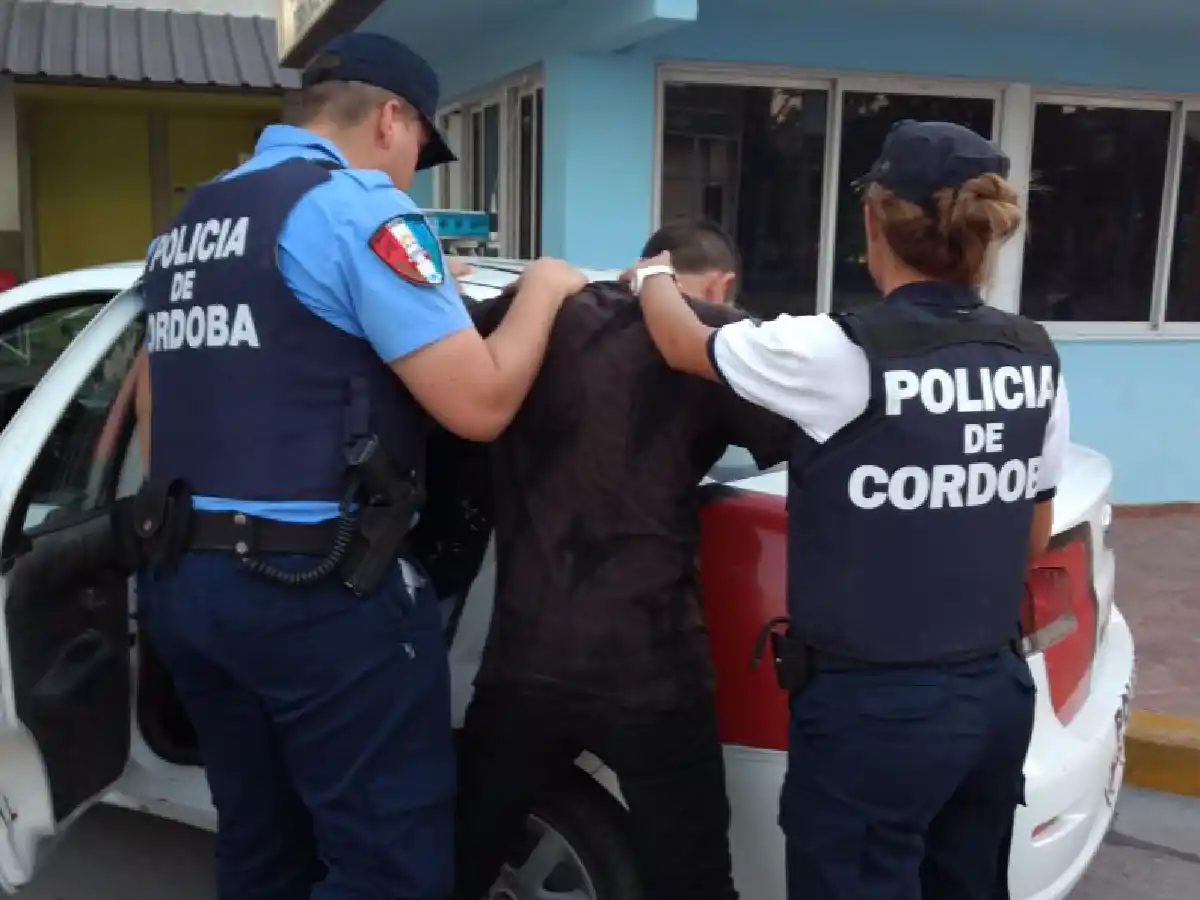 Un detenido por el robo con inhibidor de alarmas de esta mañana 