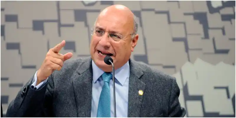 Dávila: AD no cederá ante ataques ni se prestará para «farsa electoral»