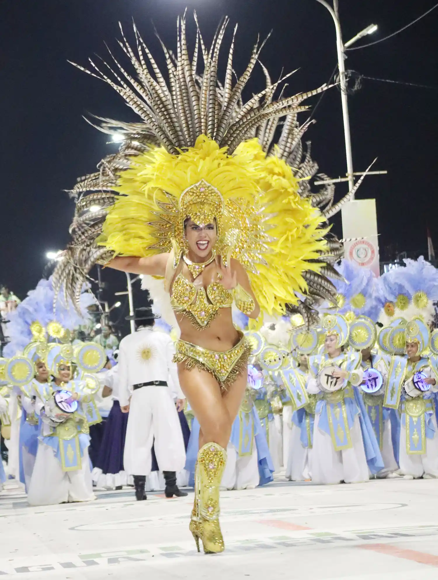 Entre la emoción, el amor y el desafío de exponerse: Agustina Cardoso brilla al frente de la batería de Emperatriz