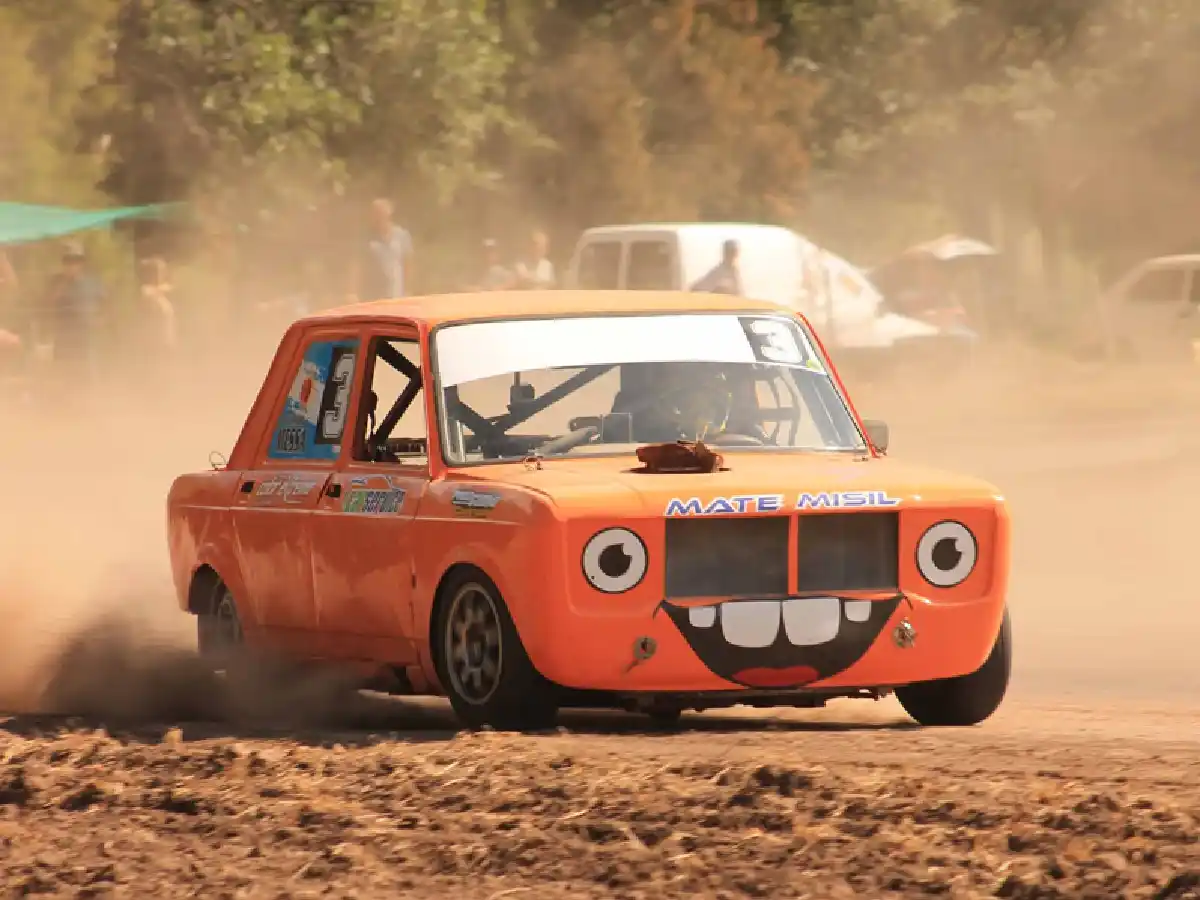 Los Troncos abrieron la temporada 