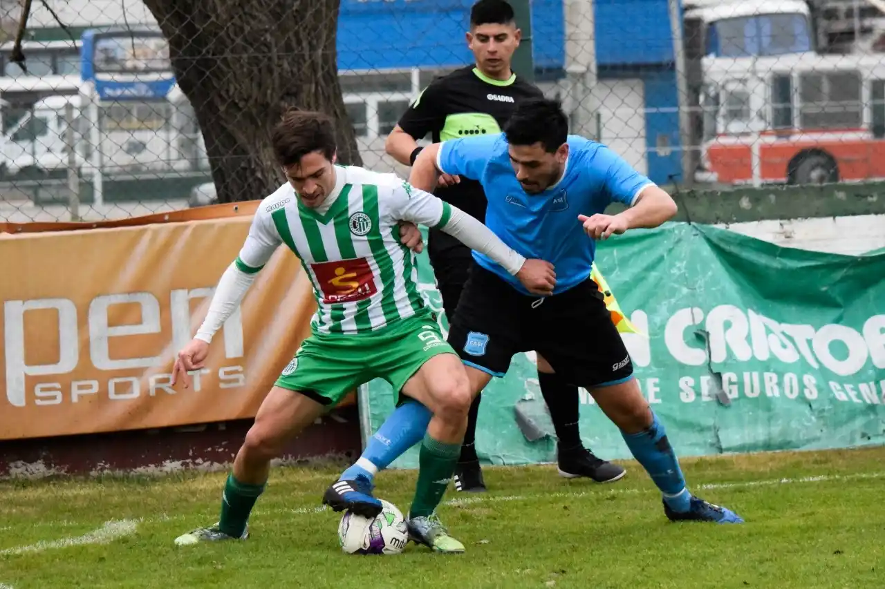 Kimberley es el nuevo líder