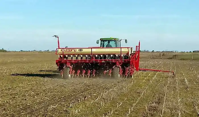 El campo se prepara para la siembra