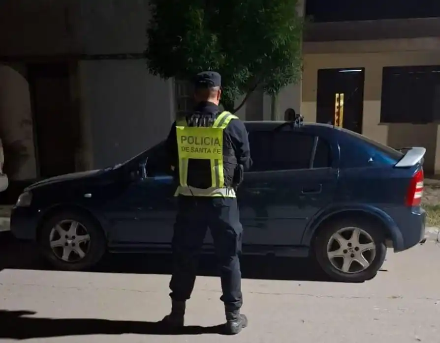 Circulaba con una licencia de conducir “trucha” y le secuestraron el auto