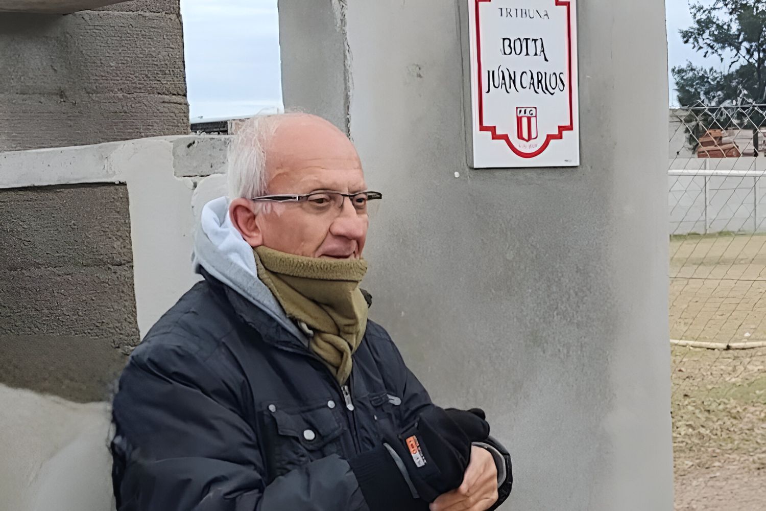 Paraná lo homenajeó en su momento con una tribuna que lleva su nombre.