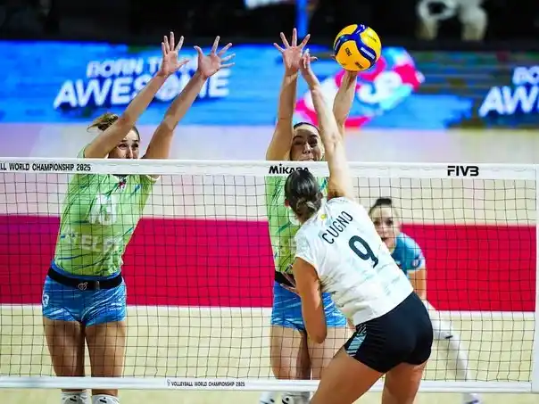 Las Panteras cayeron 3 a 0 con Eslovenia y quedaron sin chances en el Mundial de Tailandia.Foto:FEVA