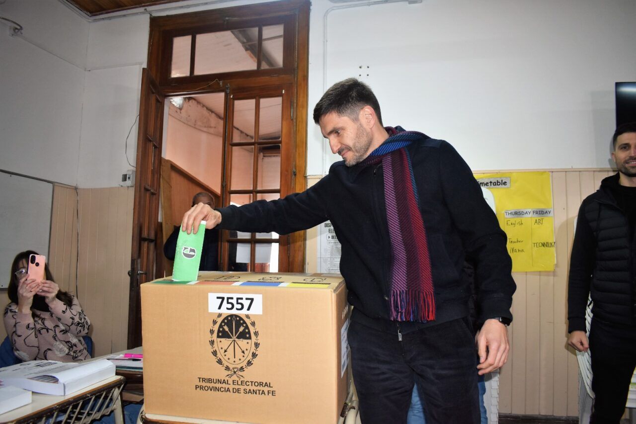 Pullaro votó en Hughes y se mostró muy confiado en ganar la interna de Unidos