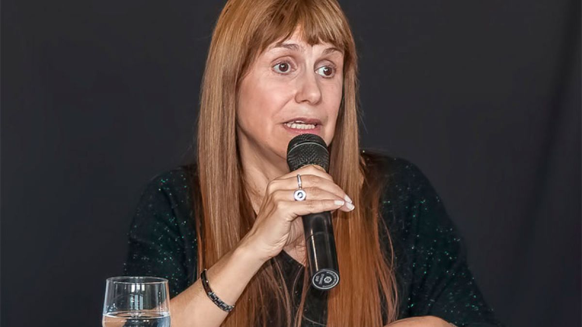 Covid-19: Velázquez reveló cuándo comienzan a vacunar