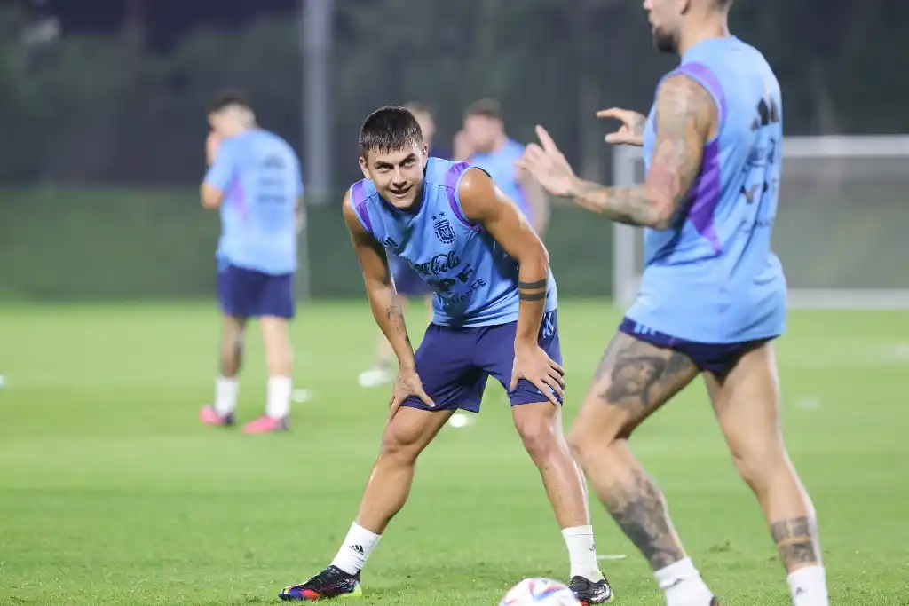 Dybala espera su oportunidad.