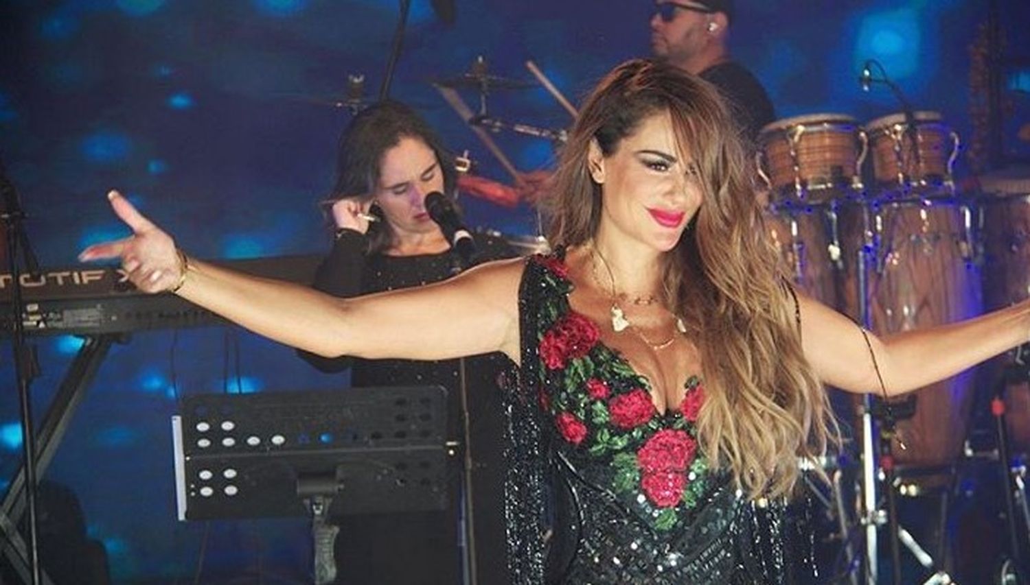 ¿Se casó o no se casó Ninel Conde?