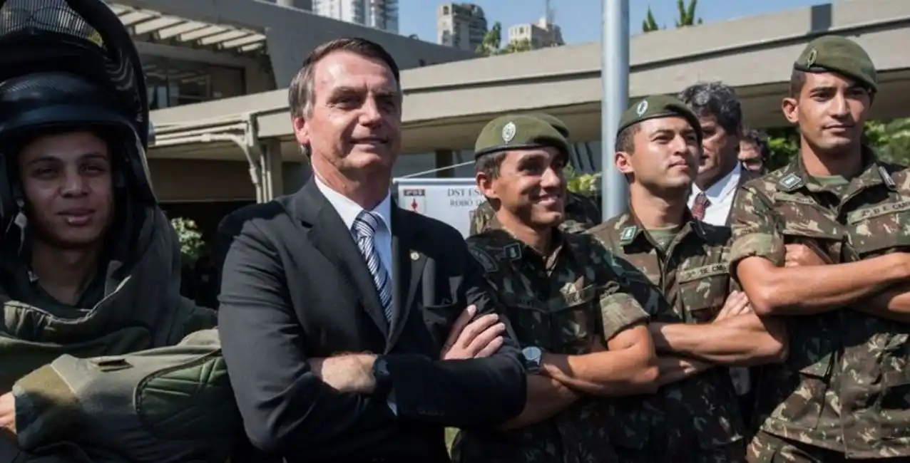 Bolsonaro dijo que las FFAA pueden normalizar el país