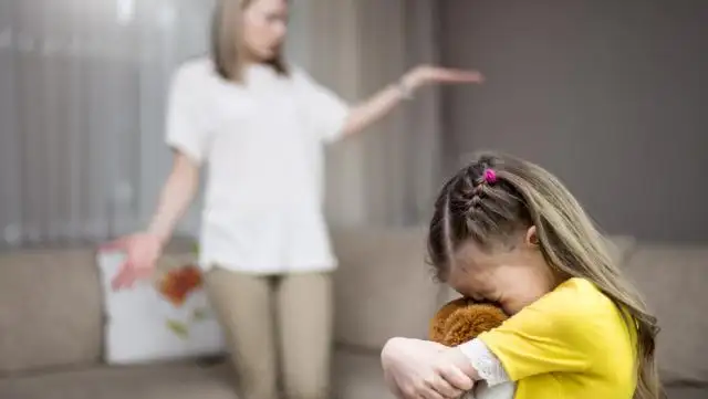 Premios y castigos: ¿por qué los especialistas no recomiendan este método en niños?