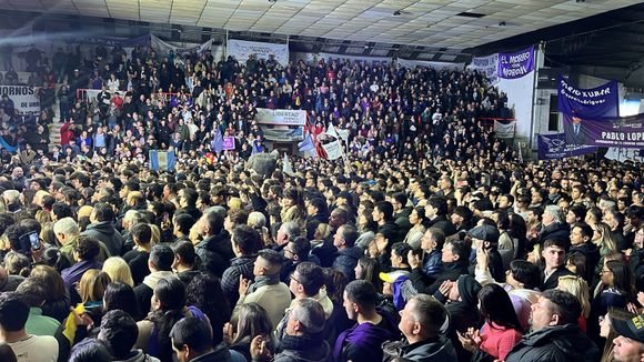 Elecciones bonaerenses: Milei lanzó de forma oficial la campaña de La Libertad Avanza desde La Plata
