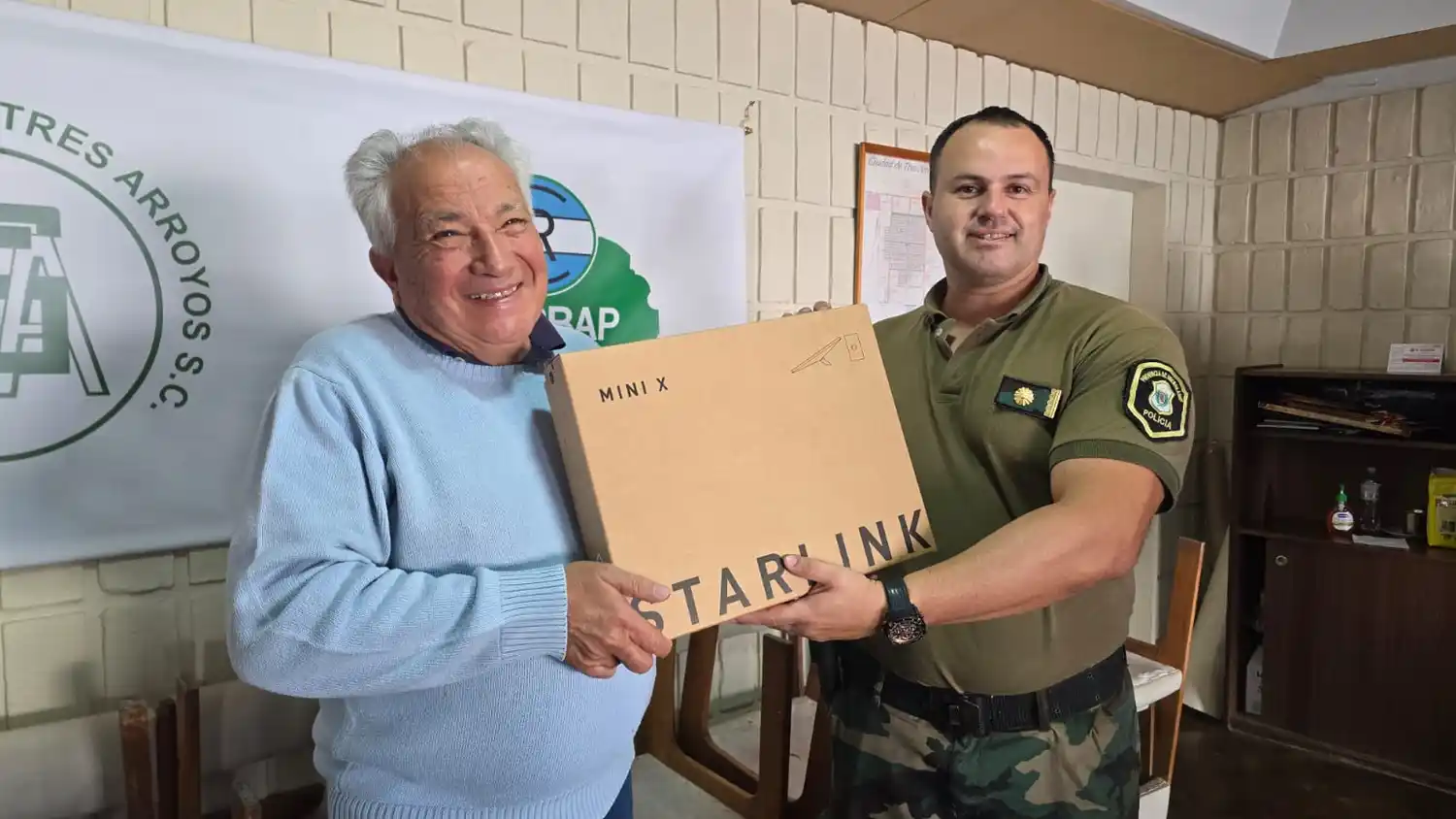 La Rural le donó un equipo de internet satelital al CPR