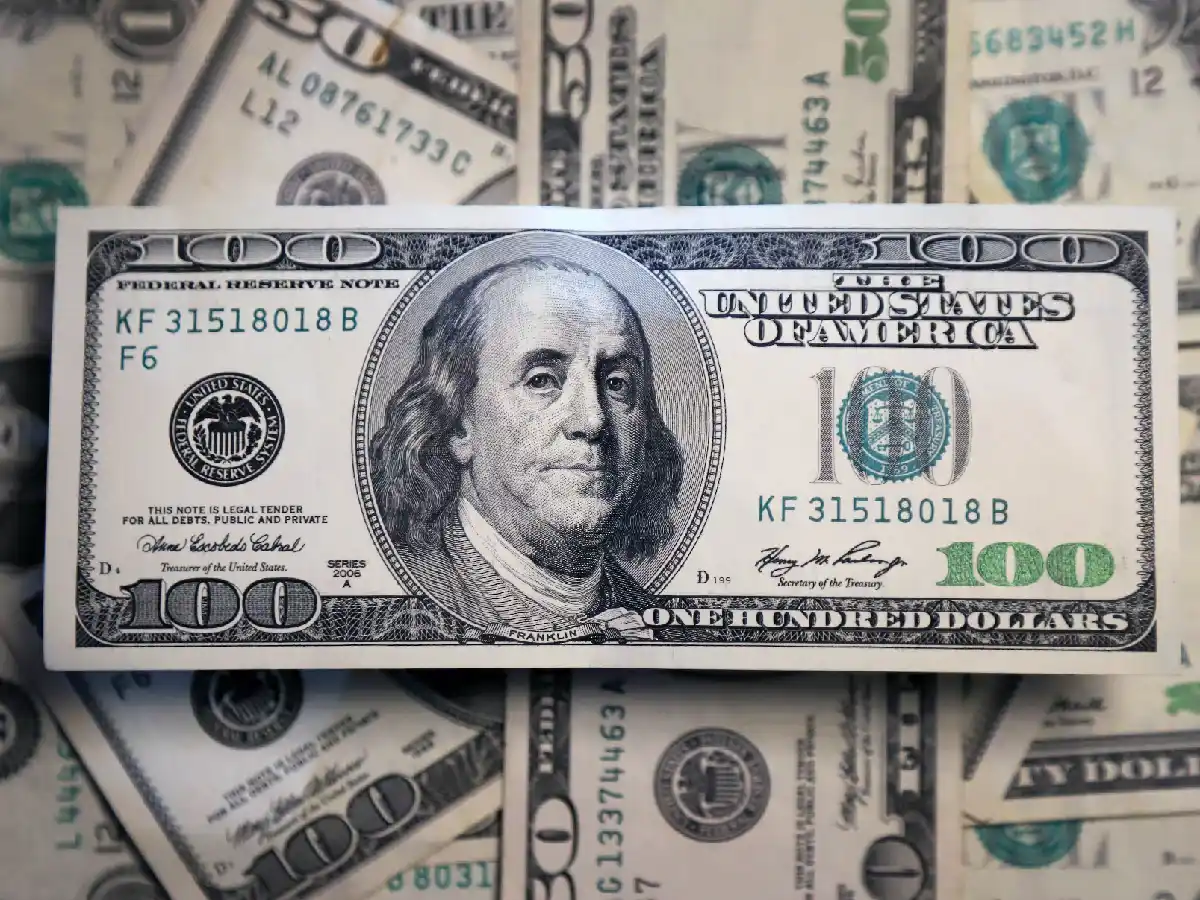 No para de subir: el dólar blue aumentó $2