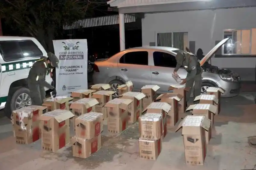 Gendarmes se incautan 25.440 atados de cigarrillos de contrabando