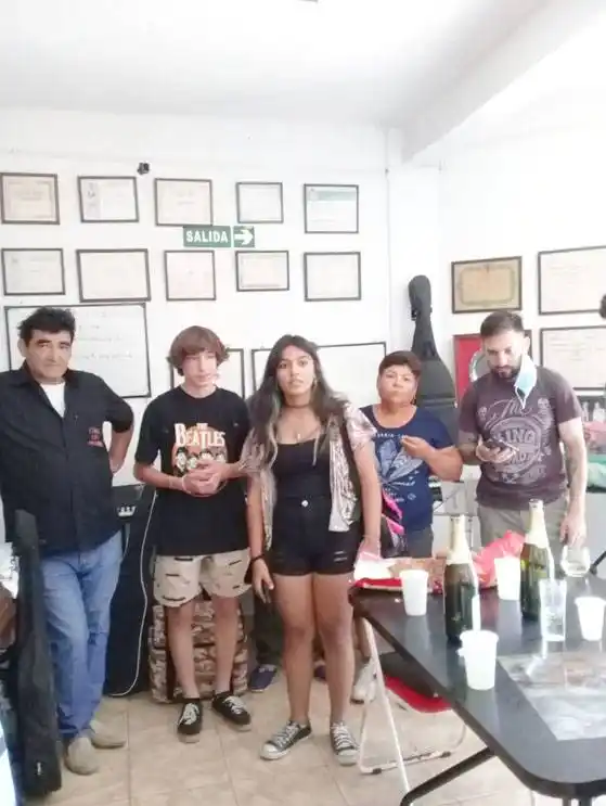 Clases de acordeón en Concordia del nieto de Abelardo Dimotta