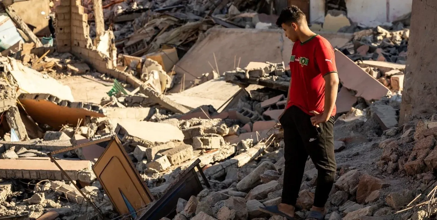 El violento terremoto que golpeó una región al sudoeste de la ciudad turística de Marrakesh en Marruecos subió a 2.497 muertos. Créditos: Telam