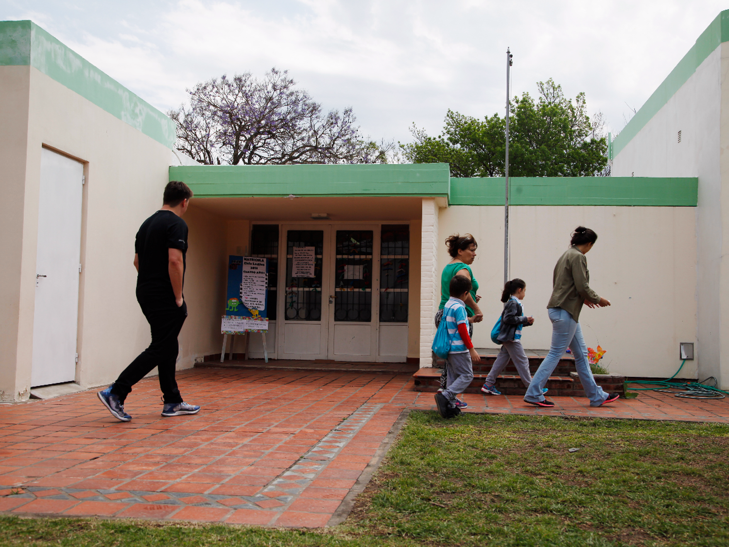 Se sortearon los bancos en las escuelas: la matriculación definitiva será en diciembre