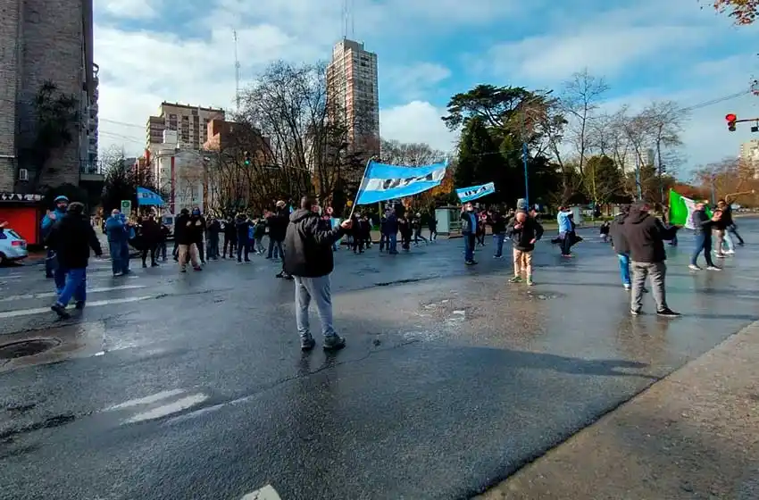 UTA cortó Luro para pedir los ATP a trabajadores de líneas interurbanas