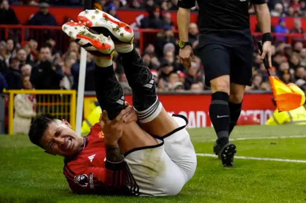 Martínez dejó la cancha a los 25 minutos de la segunda parte, en la goleada 3-0 ante West Ham.