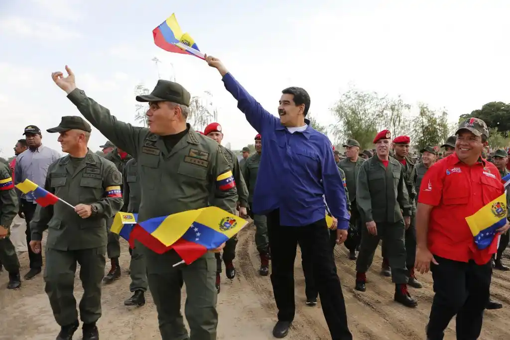 Maduro aseguró que hay "buenas noticias" en el diálogo con la oposición