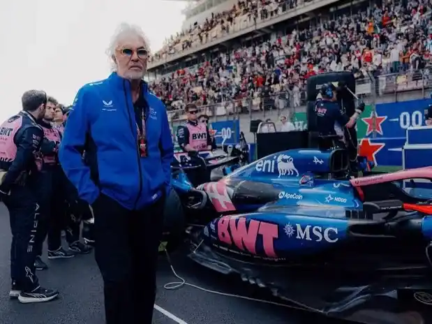 Flavio Briatore fue severo con Doohan y habló de Colapinto