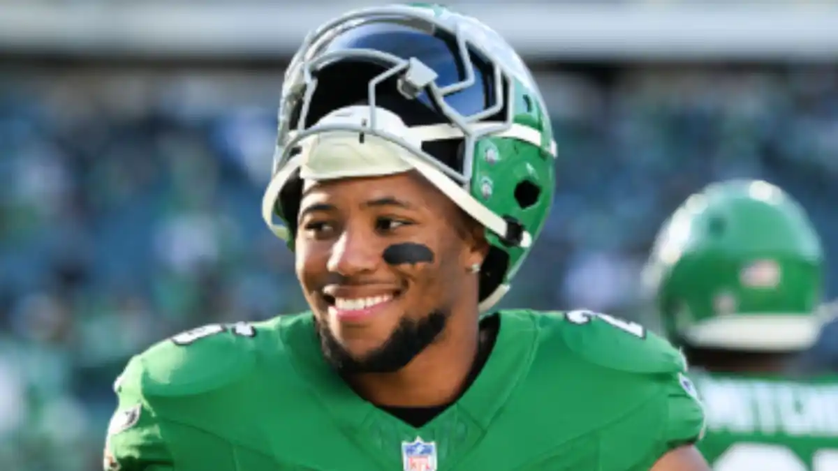 El corredor de los Eagles aseguró un contrato sin precedentes y sigue siendo una pieza clave en el equipo campeón.