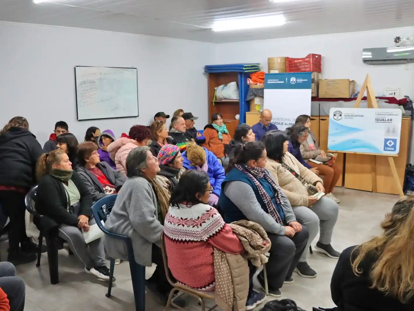 Brindaron una capacitación sobre la Tarjeta Igualar en el SUM San Francisco