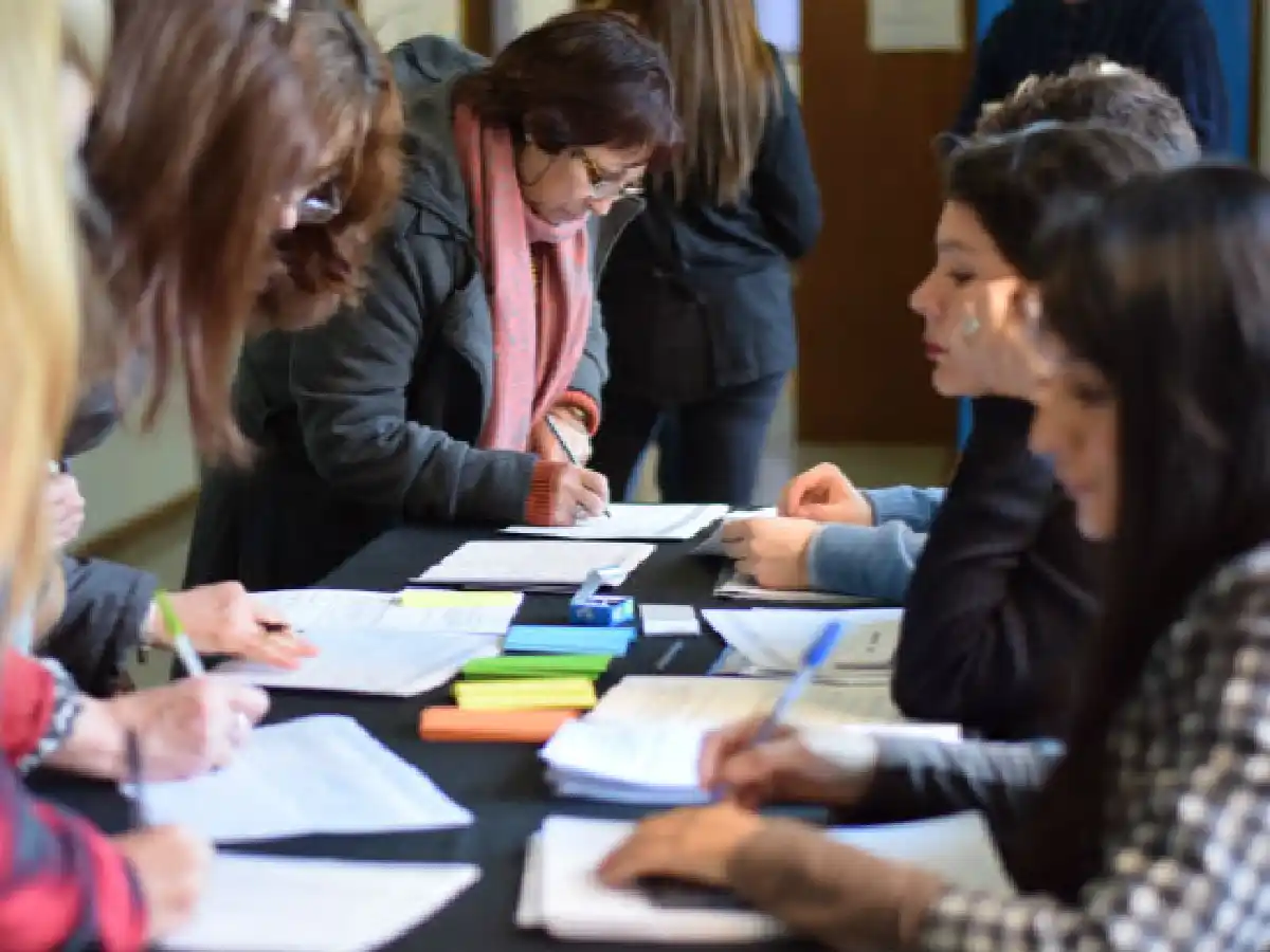 Desde el 18 de febrero se podrá abrir el legajo docente