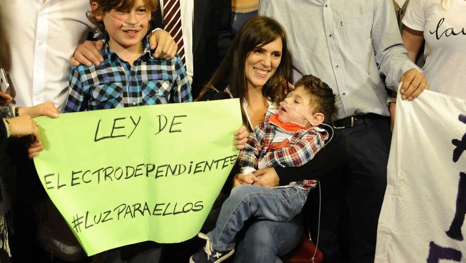 Electrodependientes: Ordenan a Edenor y Edesur aplicar una bonificación retroactiva al 26 de mayo