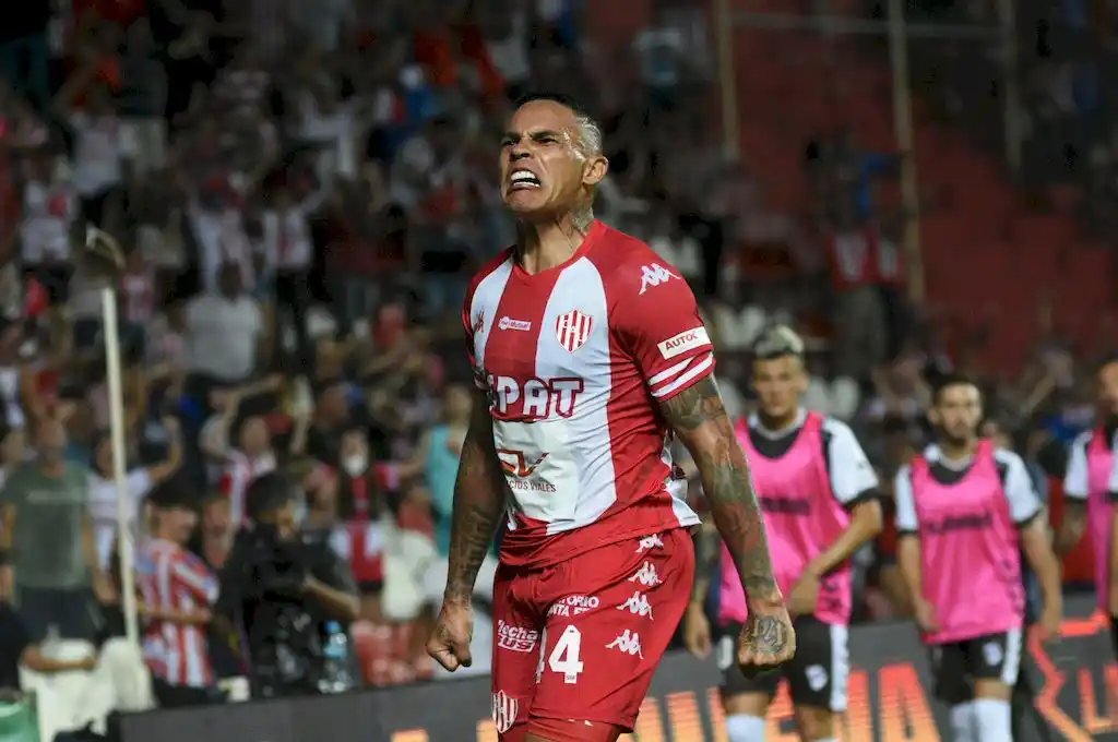 Unión le ganó a Platense y es líder de su grupo