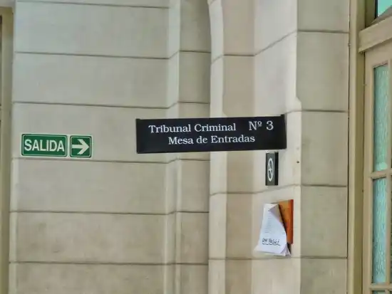 Pidieron 35 años de prisión para un hombre acusado de abusar de su nieta en Bahía Blanca