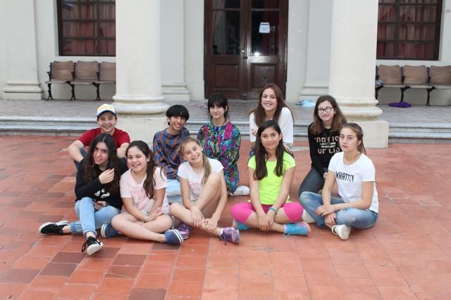 Se presenta “Yo, adolescente” en el Teatro Italia