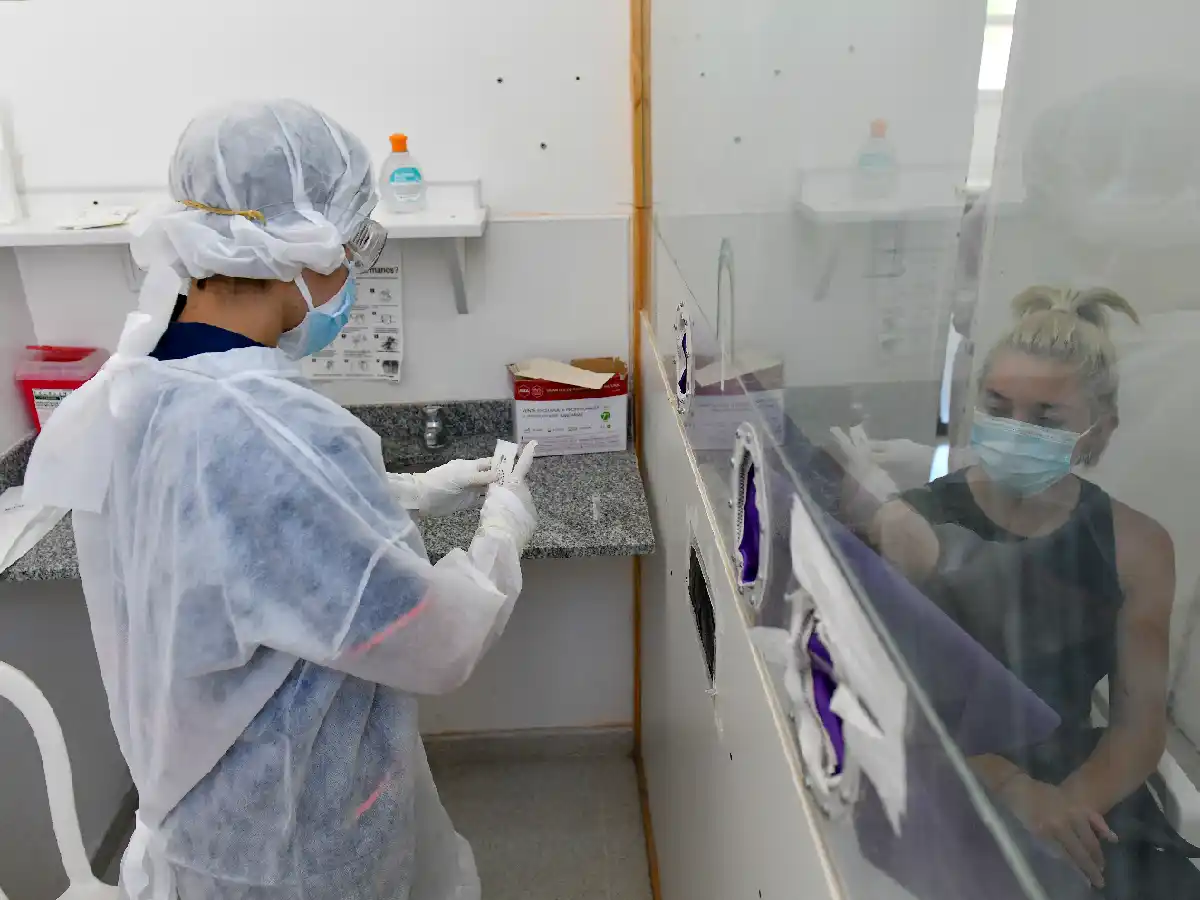 Otras 151 muertes y 13.346 nuevos contagios de coronavirus en la Argentina