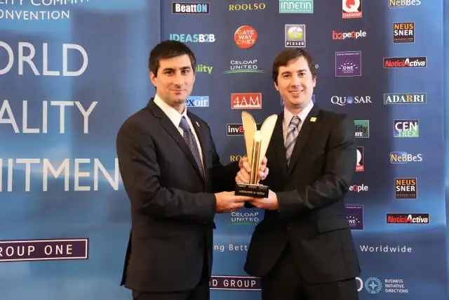 “Laboratorio Dr. Rapela”.  Premio Mundial a la Calidad BID en París
