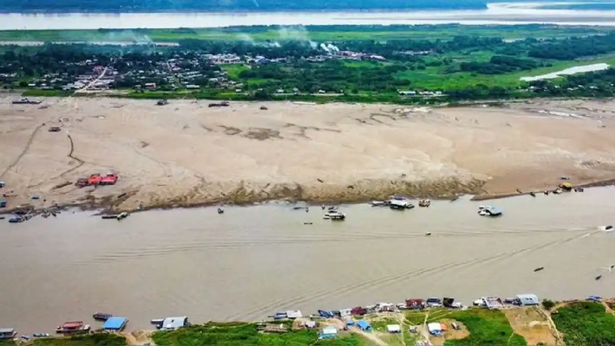 Leticia: aislada por la sequía del Amazonas en frontera colombiana con Perú y Brasil
