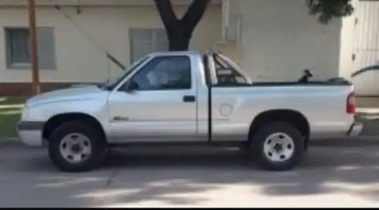 Robaron una camioneta en pleno centro
