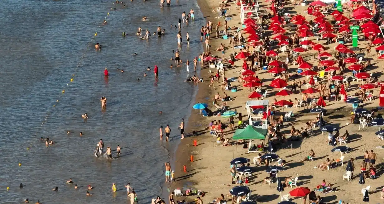 El fin de semana pasaron por el balneario santafesino unas 30.000 personas, según informó el municipio. Foto: Fernando Nicola